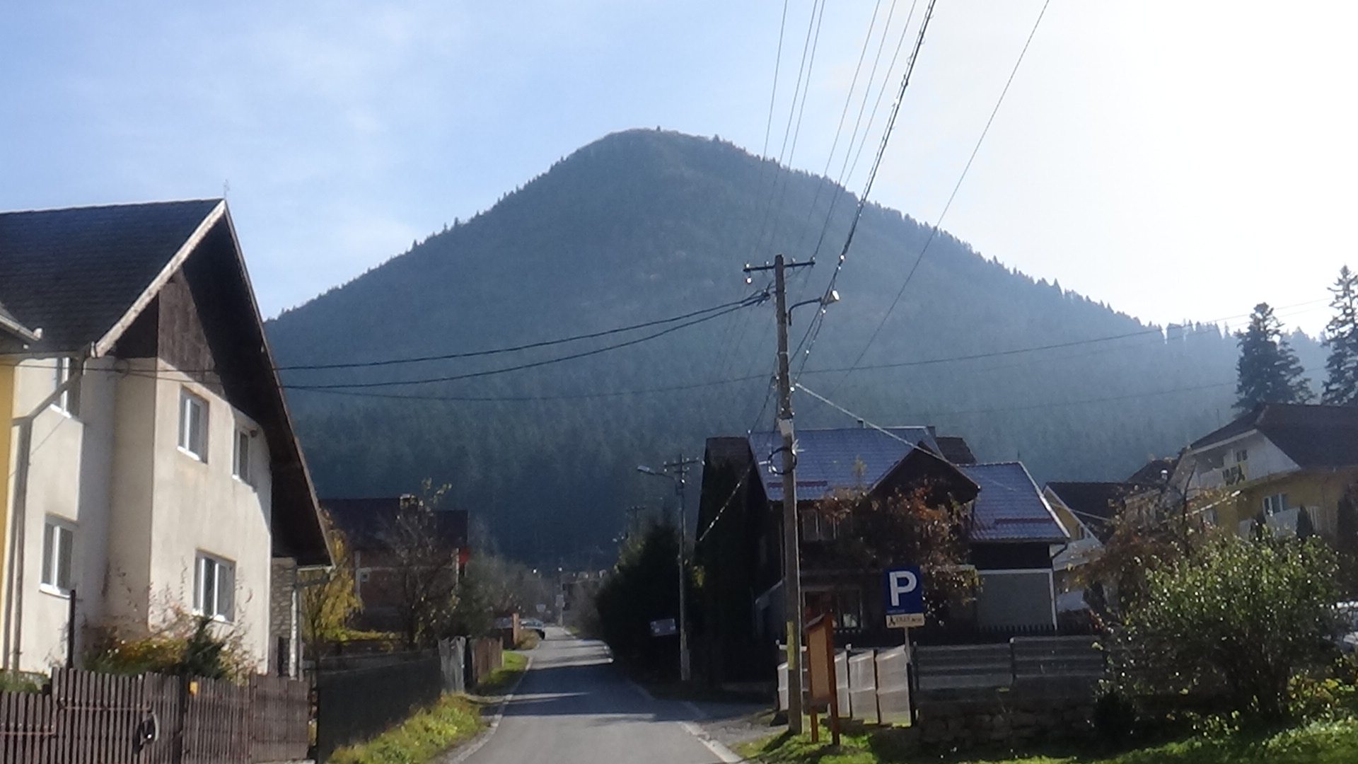 CĂLĂTOR PE POTECILE CARPAŢILOR